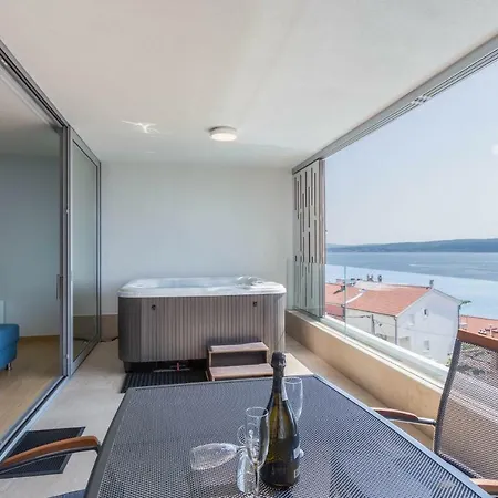 Abalone Apartment *