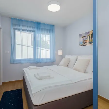 Apartment Abalone Dramalj