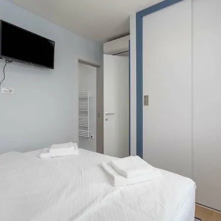 Abalone Apartment