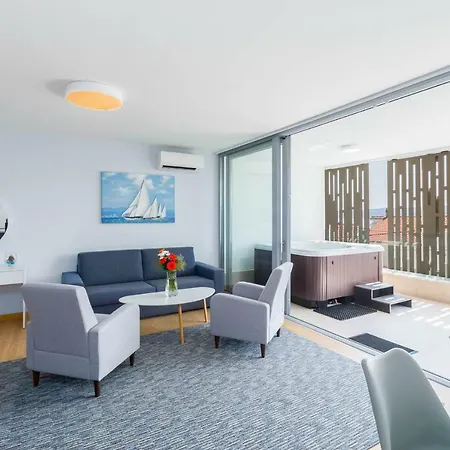 Apartment Abalone